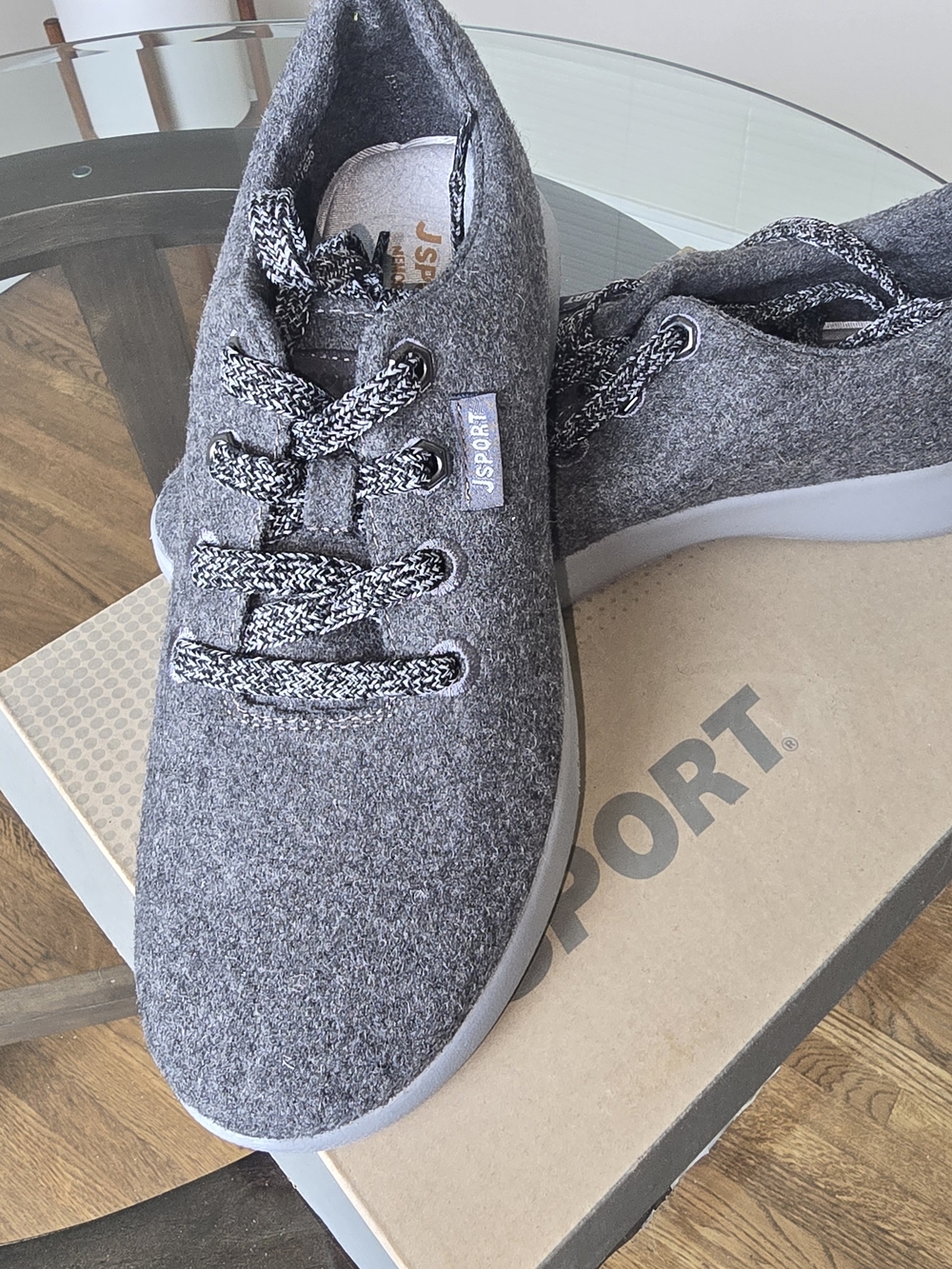 NEW JSport Gray Casual Lace-Up Sneaker